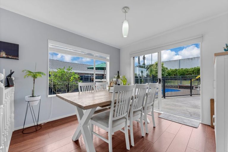 Photo of property in 45 Brylee Drive, Conifer Grove, Takanini, 2112