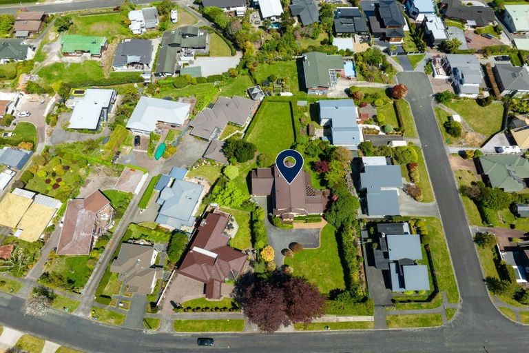 Photo of property in 27 Kurupae Road, Hilltop, Taupo, 3330