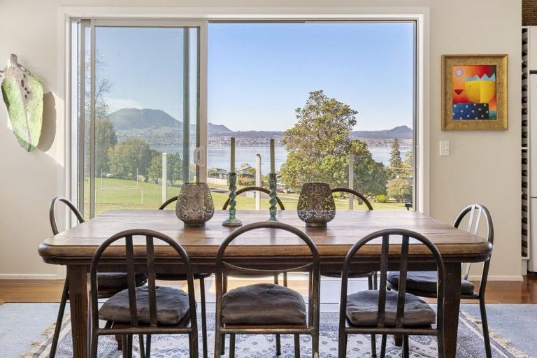 Photo of property in 10 Wakeman Road, Acacia Bay, Taupo, 3330