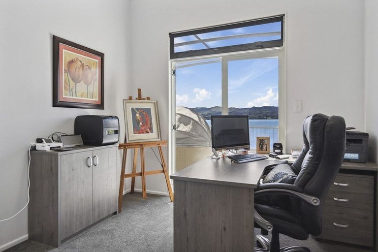 Photo of property in 85 Paremata Road, Paremata, Porirua, 5024