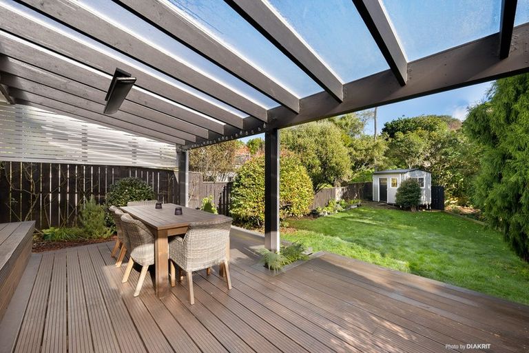 Photo of property in 8 Nicholson Road, Khandallah, Wellington, 6035