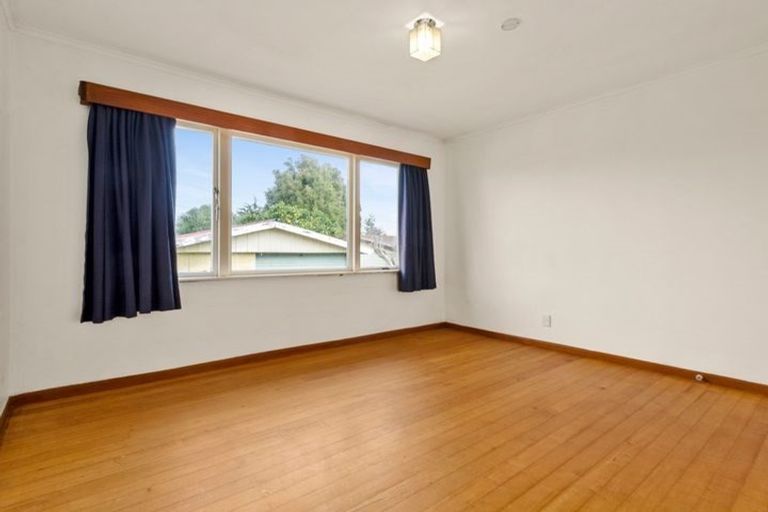 Photo of property in 156 Russell Road, Manurewa, Auckland, 2102