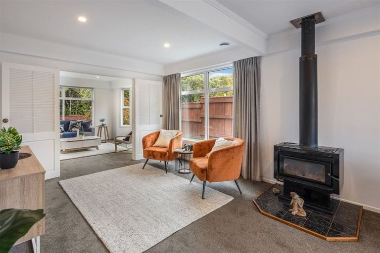 Photo of property in 27 Caesars Place, Churton Park, Wellington, 6037