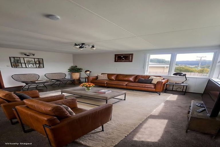 Photo of property in 72 Castor Crescent, Cannons Creek, Porirua, 5024