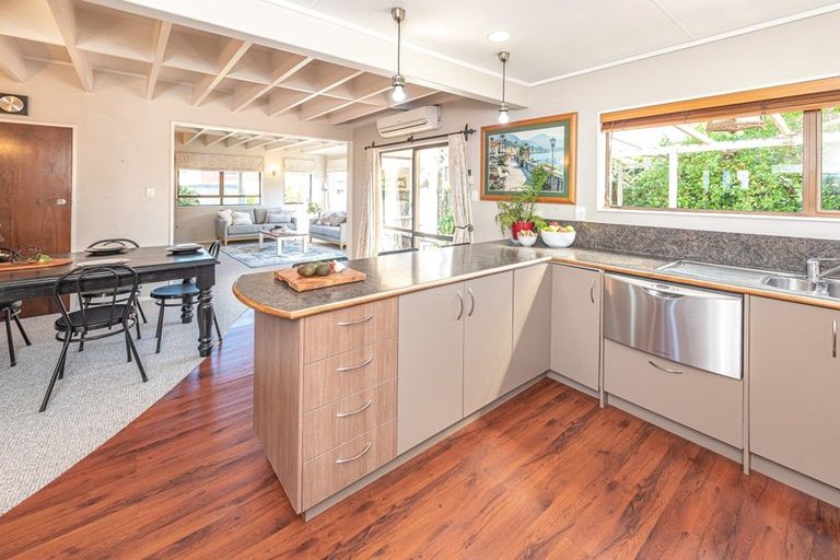 Photo of property in 11 Akepiro Place, Tawhero, Whanganui, 4501