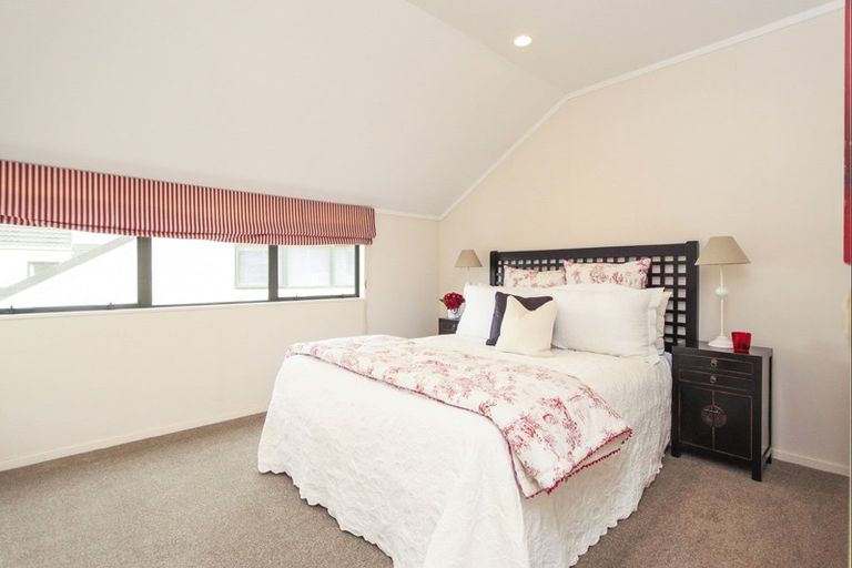 Photo of property in 77 Cook Street, Howick, Auckland, 2014