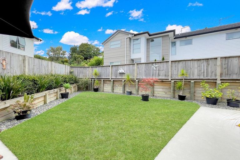 Photo of property in 2/50 Banbury Crescent, Fairfield, Hamilton, 3214