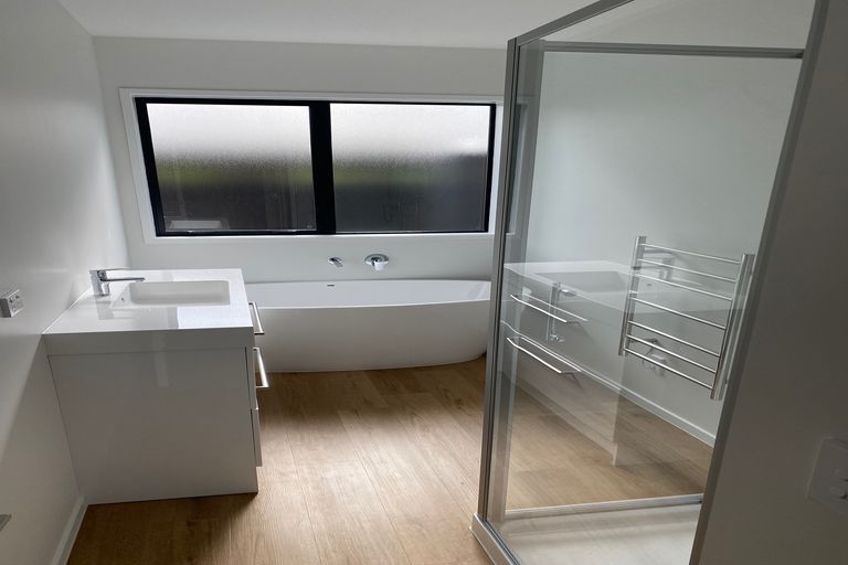 Photo of property in 112b Victoria Street West, Pukekohe, 2120