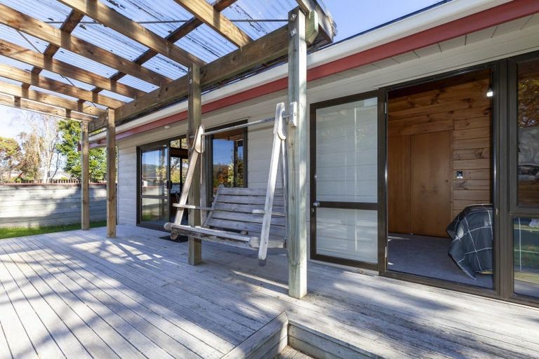 Photo of property in 6 Park Avenue, Waikanae, 5036