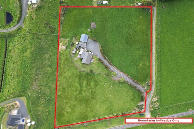 Photo of property in 125 Hickford Road, Foxton, 4893