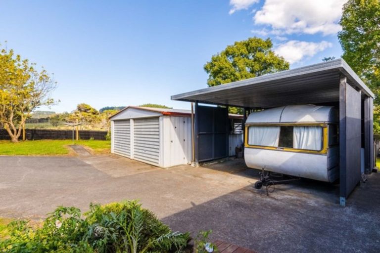 Photo of property in 74 Valley Road, Waimauku, 0881