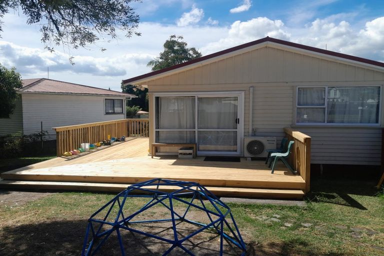 Photo of property in 18 Normandy Place, Henderson, Auckland, 0610