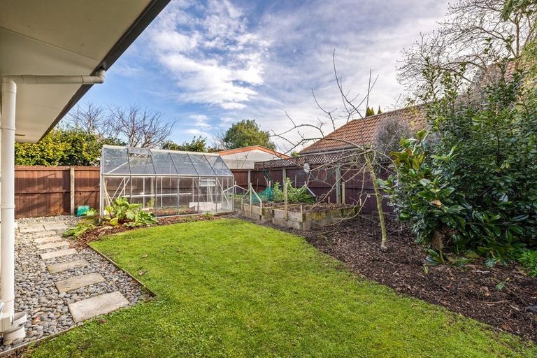Photo of property in 27b Montclare Avenue, Ilam, Christchurch, 8041