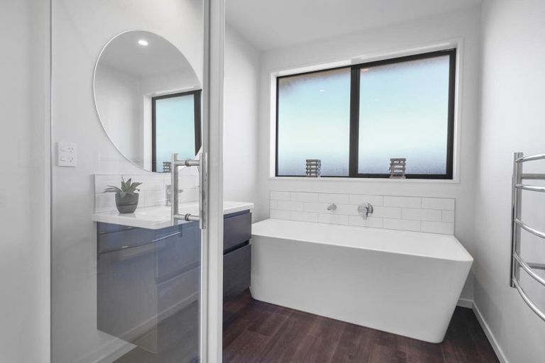 Photo of property in 58 Marcoola Drive, Rolleston, 7614