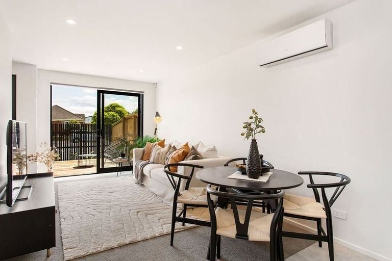 Photo of property in 2/80 Milton Street, Somerfield, Christchurch, 8024