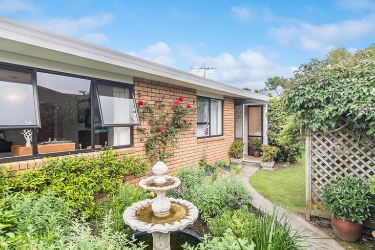 Photo of property in 43a Andrew Street, Waikanae, 5036