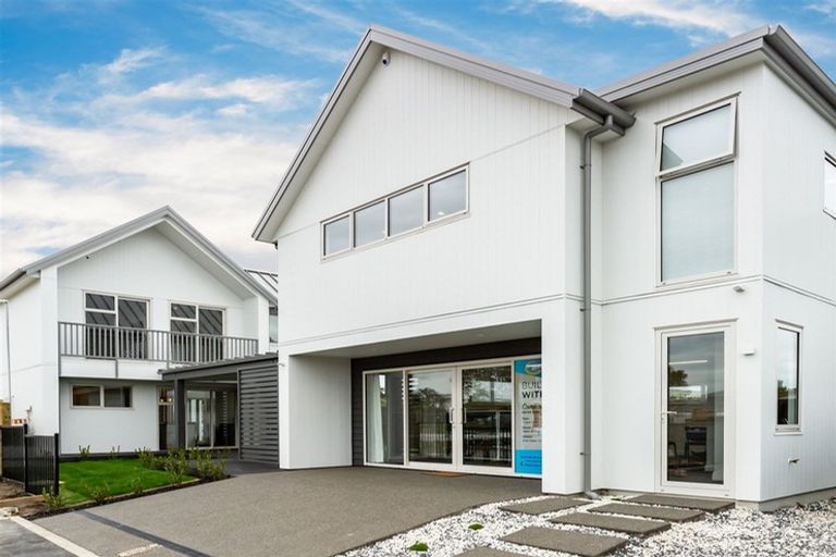 Photo of property in 19 Holmes Hanover Lane, Halswell, Christchurch, 8025