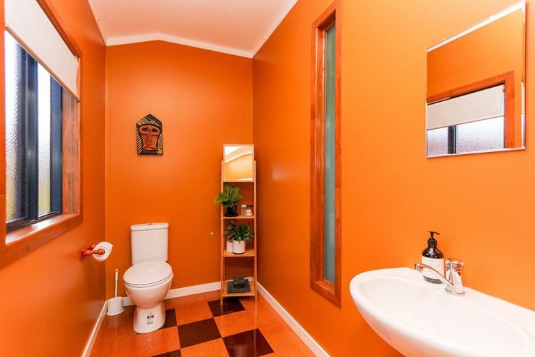 Photo of property in 20 Ngaio Street, Strandon, New Plymouth, 4312