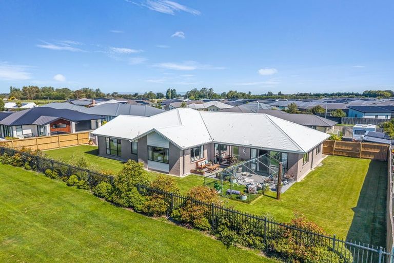 Photo of property in 41 Koura Drive, Rangiora, 7400