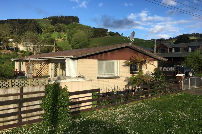 Photo of property in 13a Greenacres Street, Macandrew Bay, Dunedin, 9014