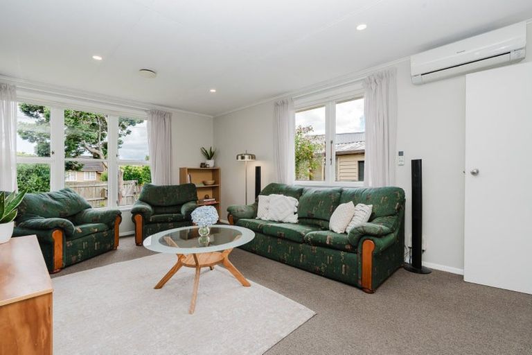 Photo of property in 45 Yeats Crescent, Fairfield, Hamilton, 3214