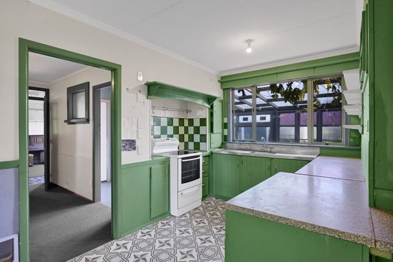 Photo of property in 2 Wilson Road, Opunake, 4616