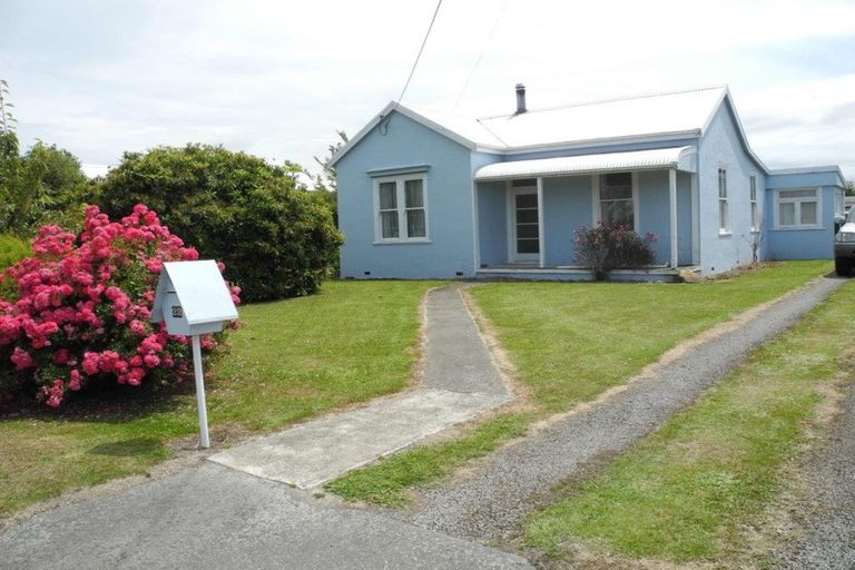 Photo of property in 22 Edward Street, Waimate, 7924