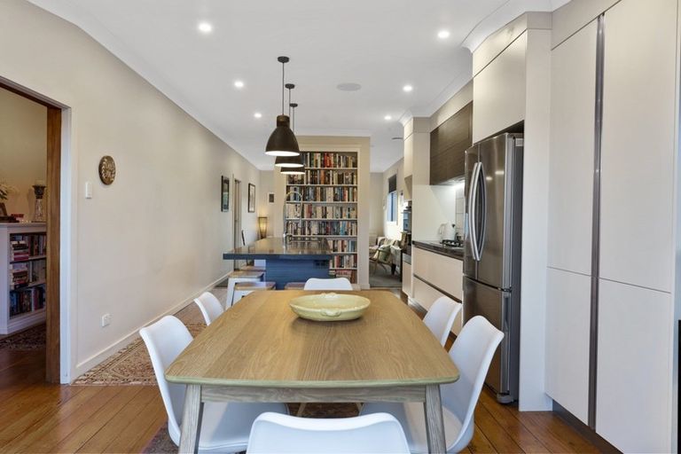 Photo of property in 7 Massey Street, Westown, New Plymouth, 4310