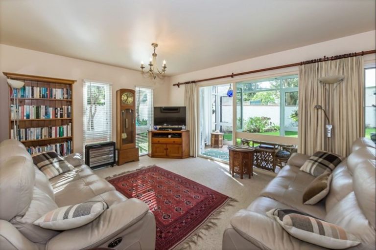 Photo of property in 24/34 Waiwera Place, Waiwera, Orewa, 0994