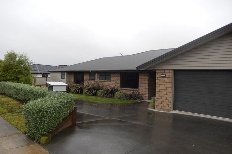 Photo of property in 51 Alberta Road, Glen Avon, New Plymouth, 4312