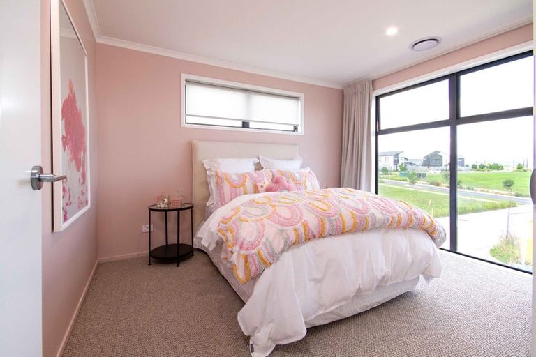 Photo of property in 230 Park Estate Road, Rosehill, Papakura, 2113