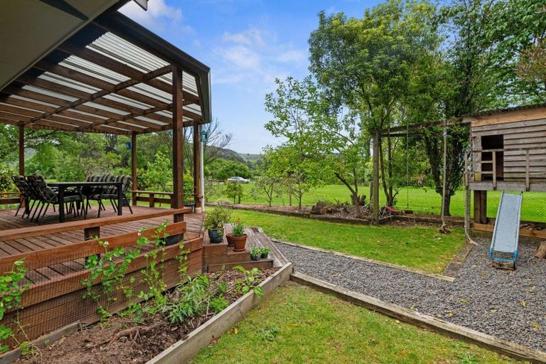 Photo of property in 83 Aquarius Drive, Kawaha Point, Rotorua, 3010