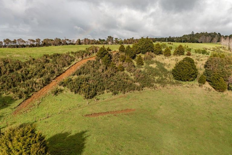 Photo of property in 1064 Pungaere Road, Waipapa, 0295