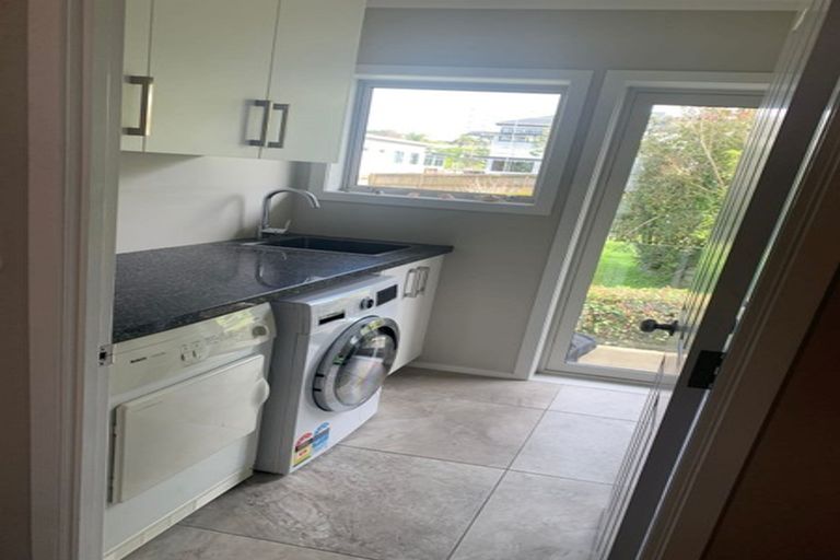 Photo of property in 1/42 Sunrise Avenue, Mairangi Bay, Auckland, 0630