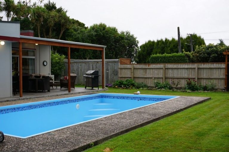 Photo of property in 188 Bartholomew Road, Levin, 5510