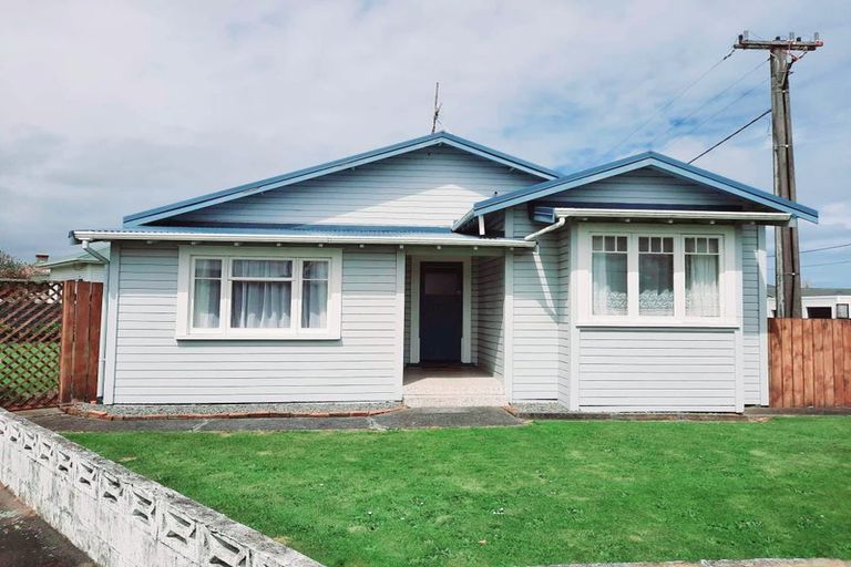 Photo of property in 369 High Street, Hawera, 4610