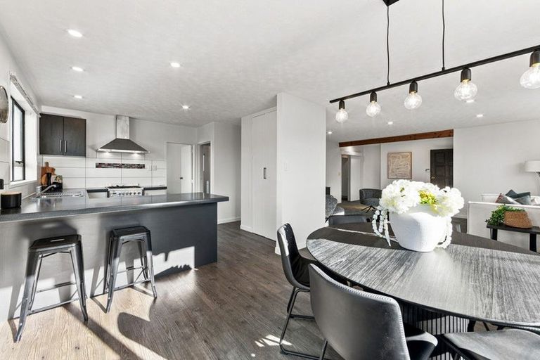 Photo of property in 56 Grimseys Road, Redwood, Christchurch, 8051