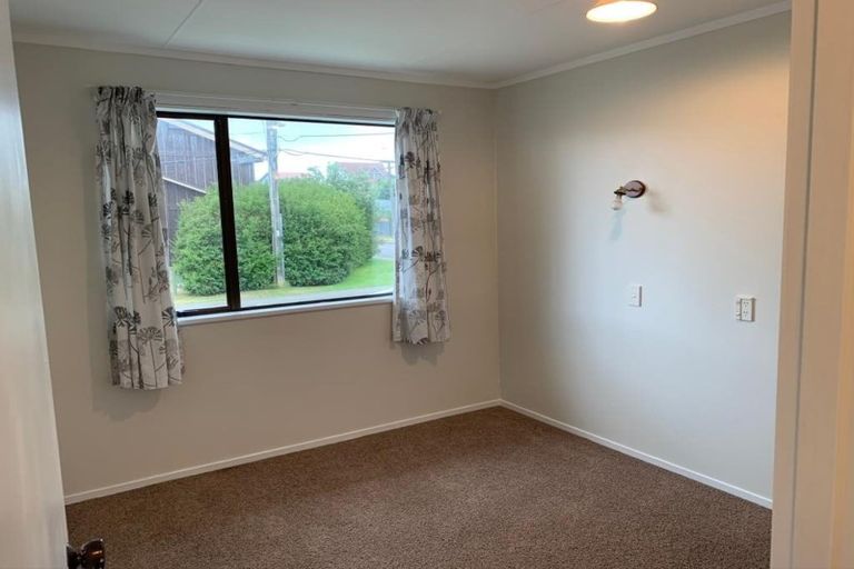 Photo of property in 36 Anaru Street, Raumati Beach, Paraparaumu, 5032