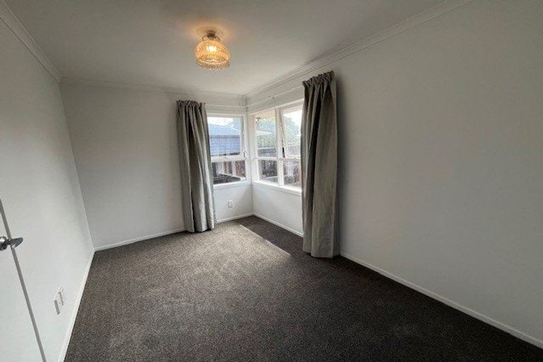 Photo of property in 3 Ware Place, Pakuranga Heights, Auckland, 2010