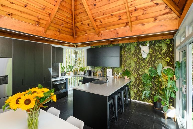 Photo of property in 161 Victoria Avenue, Hokowhitu, Palmerston North, 4410
