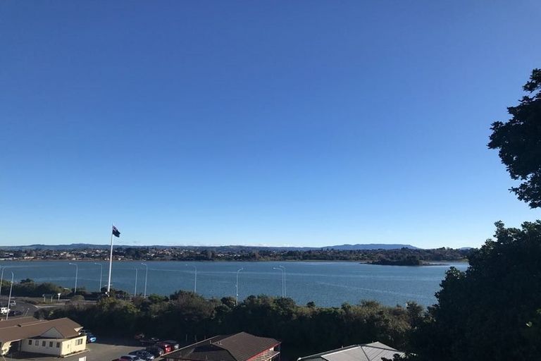 Photo of property in 8/14 Williams Street, Tauranga, 3110