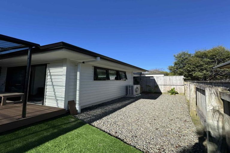 Photo of property in 19a Faulke Avenue, Wainuiomata, Lower Hutt, 5014