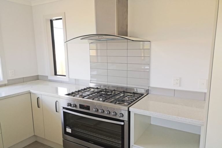 Photo of property in 35 Silicon Way, Fitzherbert, Palmerston North, 4410