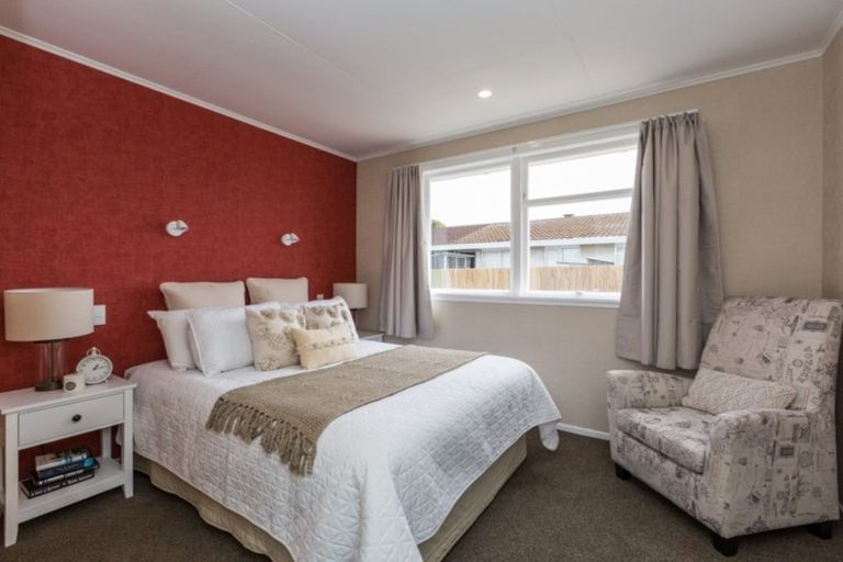 Photo of property in 1/408 Avenue Road West, Hastings, 4122