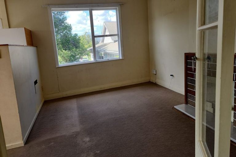 Photo of property in 2 Eden View Road, Sandringham, Auckland, 1025