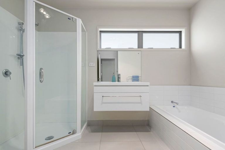 Photo of property in 35 Tuna Place, Omaha, 0986