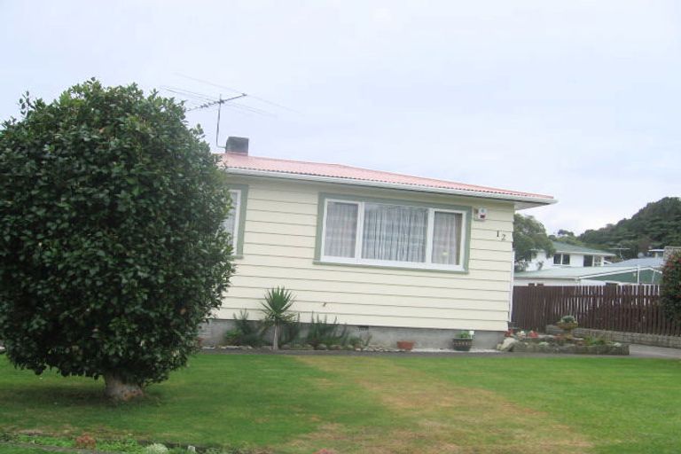 Photo of property in 12 Clematis Grove, Maungaraki, Lower Hutt, 5010