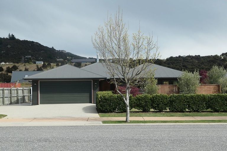 Photo of property in 6 Sherwin Avenue, Albert Town, Wanaka, 9305