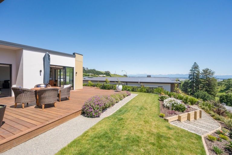 Photo of property in 18 Hill Tops Way, Stoke, Nelson, 7011