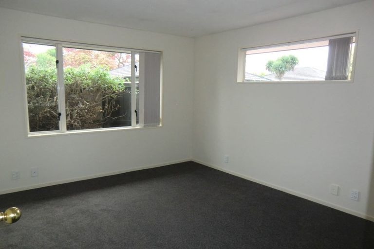 Photo of property in 4/30 Newnham Terrace, Upper Riccarton, Christchurch, 8041